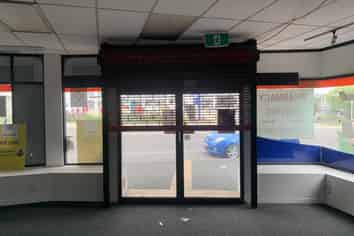 High Street, High-Profile Glen Eden Retail