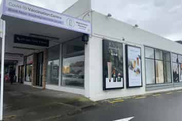 Royal Oak Roundabout Retail | 314m2