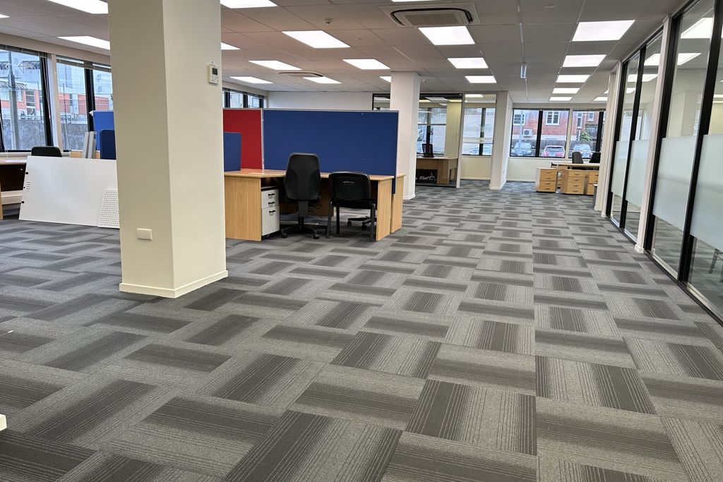 Large professional office - Stuart Street - Vista 2