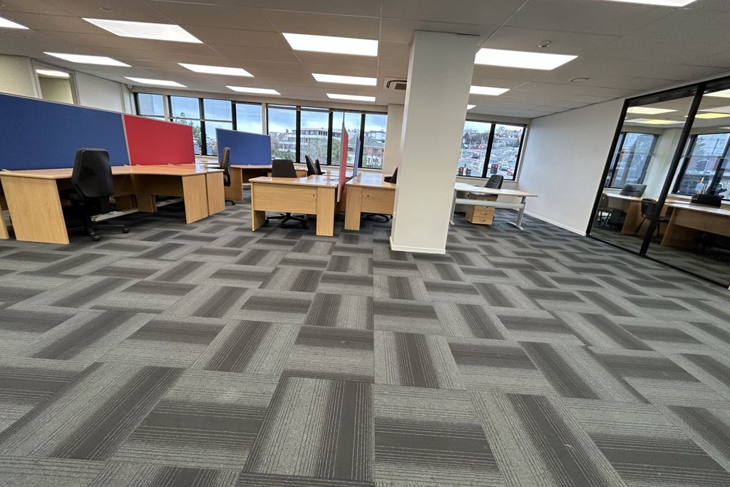 Large professional office - Stuart Street - Vista 6