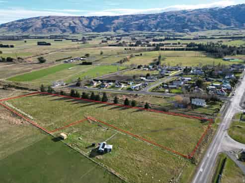 4 Garthmyl Road, Middlemarch