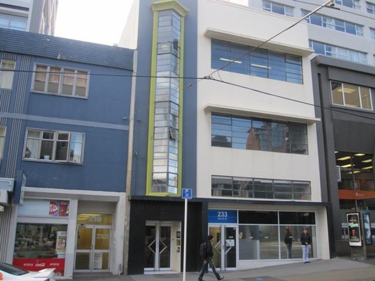 Fringe of Town at a Fringe Price, Te Aro