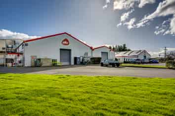 Large Scale Warehouse Facilities For Lease