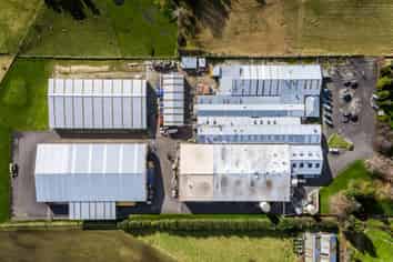 Large Scale Warehouse Facilities For Lease