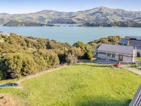 11 Totara Drive, Duvauchelle