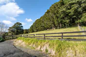 34 Dalkeith Drive, Kauri