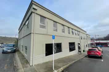 Commercial freehold investment opportunity!