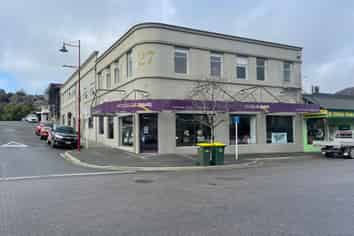 Commercial freehold investment opportunity!