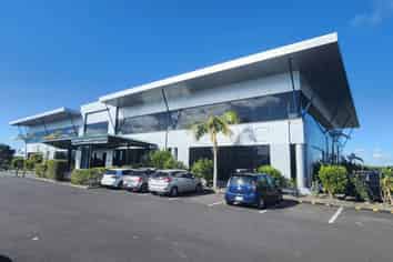 LOCATION, VIEWS AND CAR PARKING
