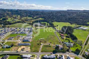 4 Paihere/114 Matua Road, Huapai