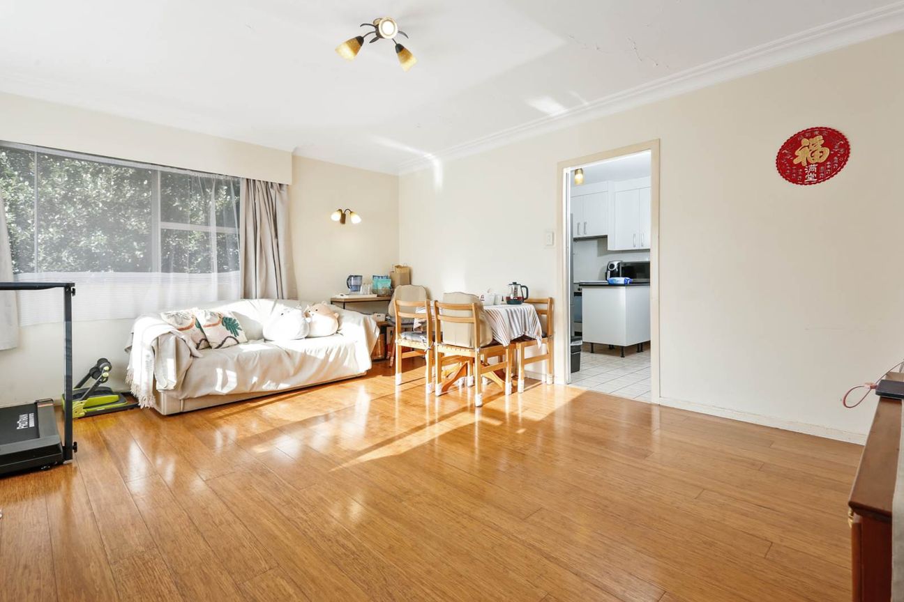 PRIME LOCATION: SUPERB ENTRY OR INVESTMENT! – pohled 4