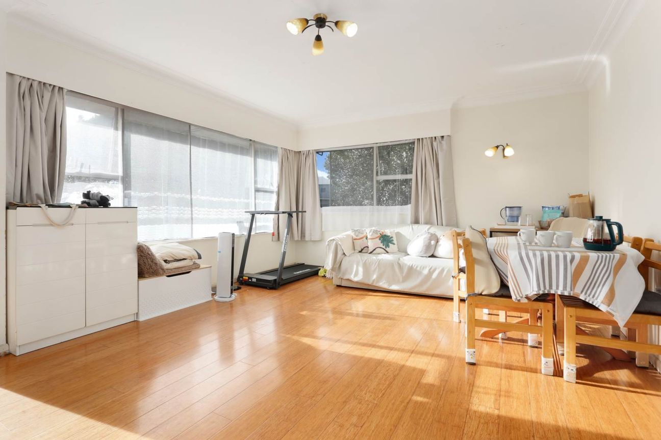 PRIME LOCATION: SUPERB ENTRY OR INVESTMENT! – pohled 3