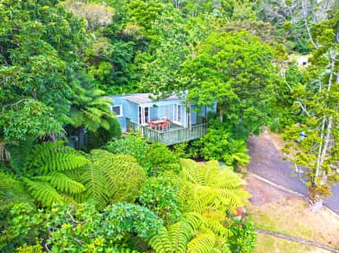 5 Strange Road, Waiomu