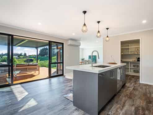 5 Don Mackinnon Way, Hunua