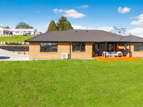  5 Don Mackinnon Way, Hunua