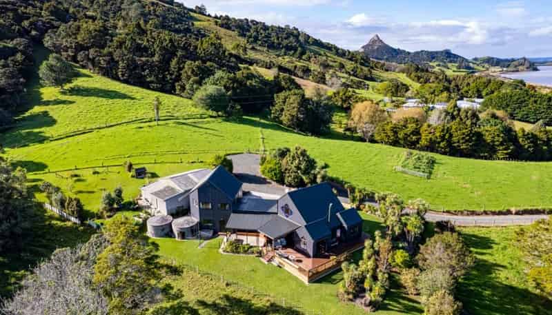 5562 State Highway 12, Arapohue