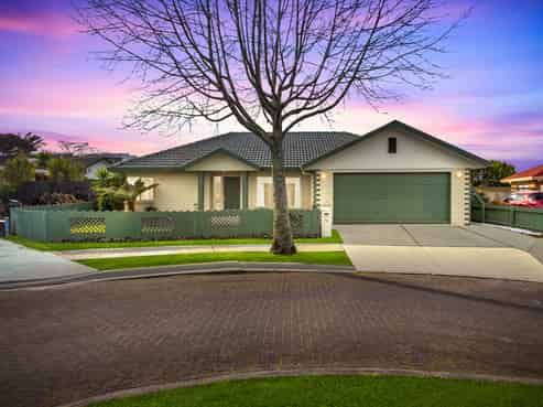 28 Cottesmore Place, Huntington Park
