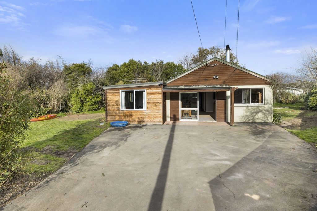 Sold 97 Thomas Street, Waikouaiti realestate.co.nz
