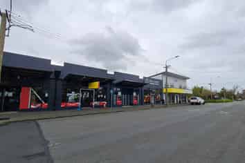 128m2* of Retail in Linwood
