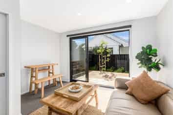 349  Cambridge Terrace, Naenae