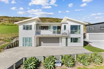 28 Opononi Heights Drive, Opononi