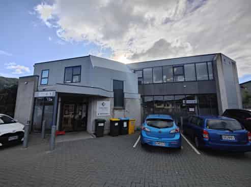 Versatile Commercial Building - 30 Carparks!