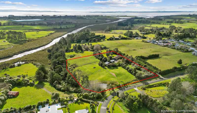 112A McRobbie Road, Kingseat