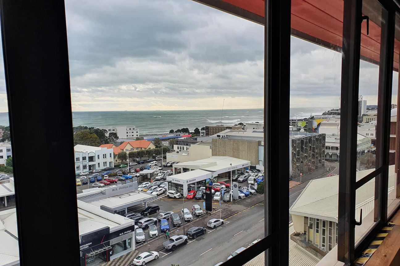 Tower Block Five Floors For Lease – pohled 4
