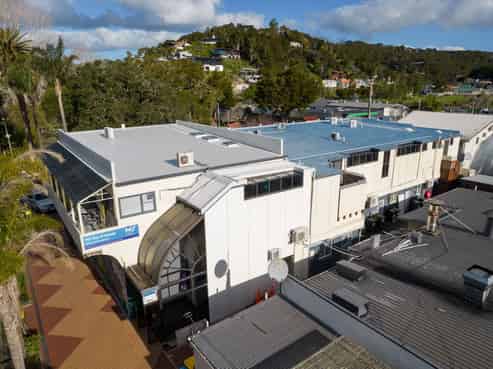 ENTIRE FIRST FLOOR IN THE PAIHIA CBD
