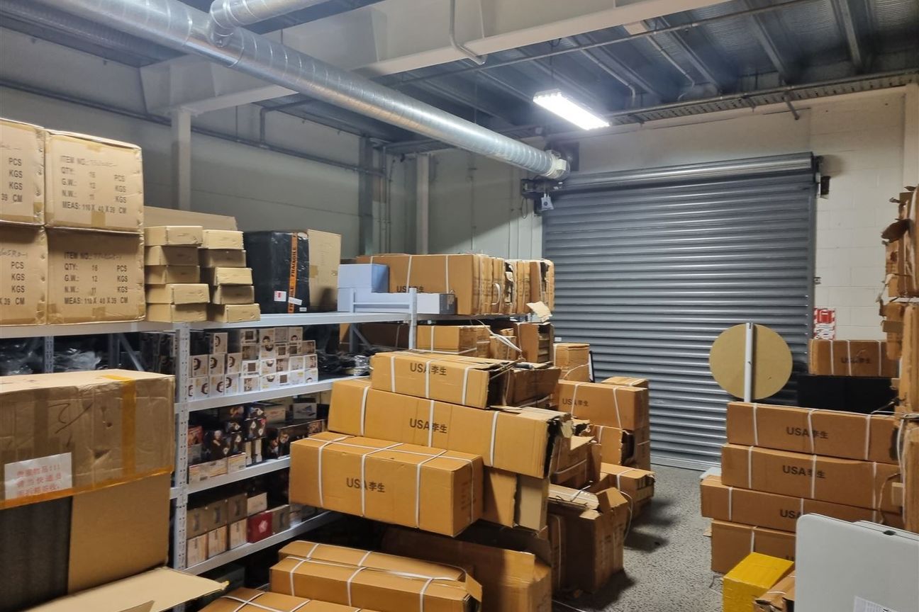 High Profile Showroom, Penrose - Aanzicht 3