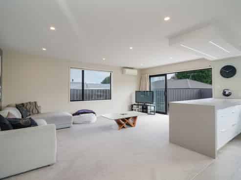 102 Findlay Road, Ascot