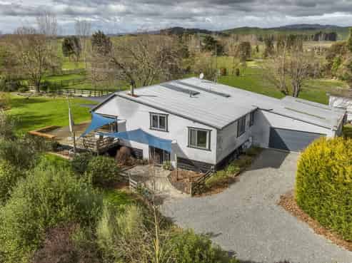 11 Green Hill Road, Raukawa