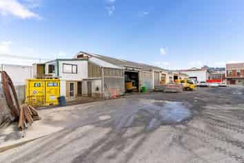 For Sale Generous Warehouse & Yard