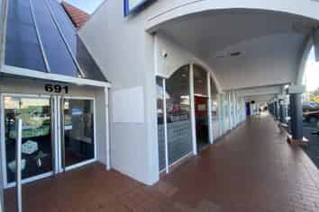 Well Positioned Office Space