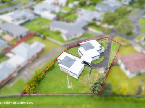 9 Hollows Crescent, Takaro