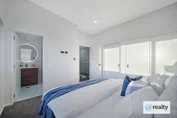 1/B6 William Roberts Road, Pakuranga