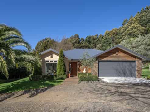 5518 Christchurch Akaroa Road, French Farm