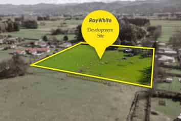 67 Lincoln Road, Carterton