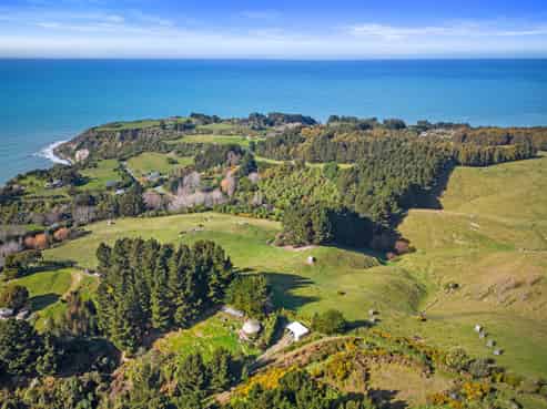 292P Cathedral Road, Domett