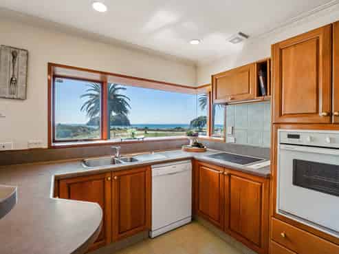 32 Marine Parade, Mount Maunganui