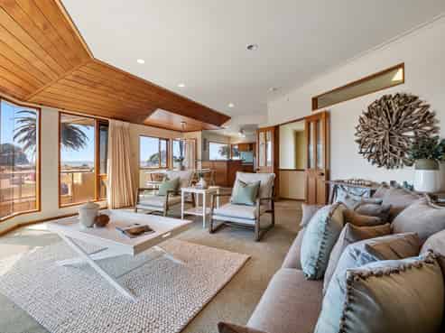 32 Marine Parade, Mount Maunganui