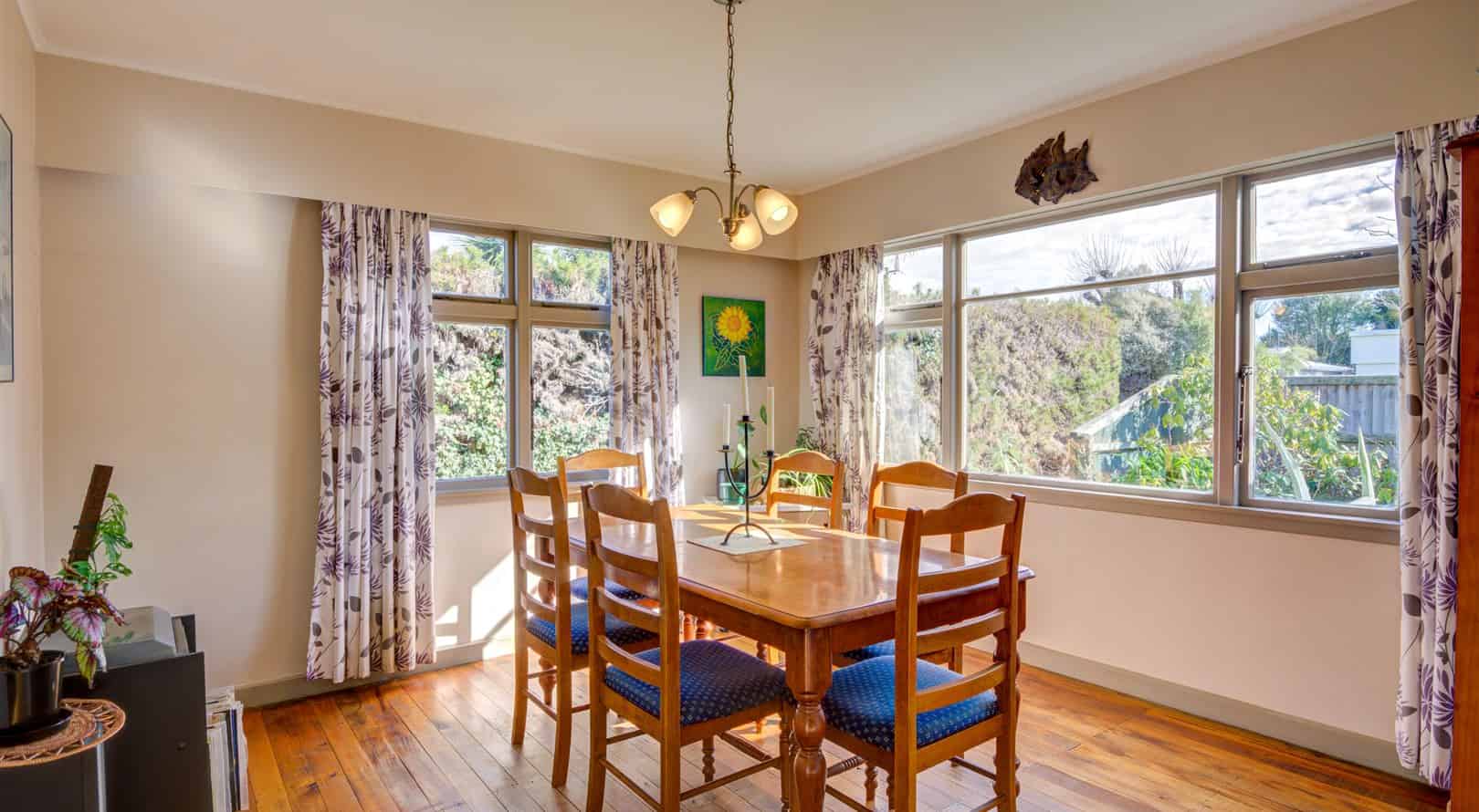 33 Queens Avenue, Waikuku Beach, Waimakariri For Sale realestate.co.nz