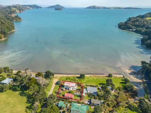 22 Calloway Lane, Coromandel