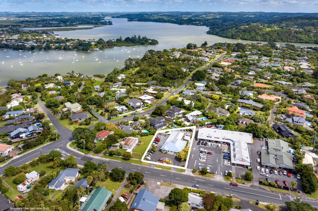 Property value 4 Greenhithe Road, Greenhithe realestate.co.nz