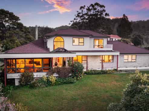 17 Atarua Gardens, Waiatarua