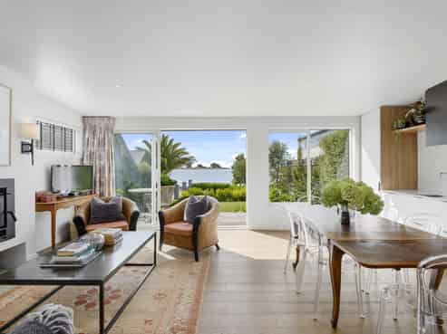 151 Main Road, Moncks Bay