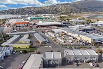 Owner / occupiers and investors