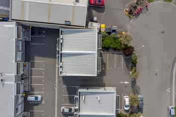 Owner / occupiers and investors