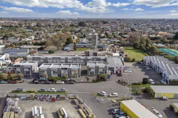 Owner / occupiers and investors