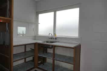 Bargain in Bishopdale - Retail/office options